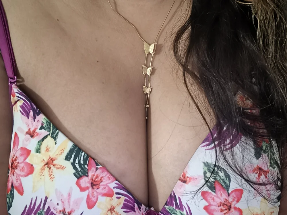 sexyveena's Offline XXX Chat