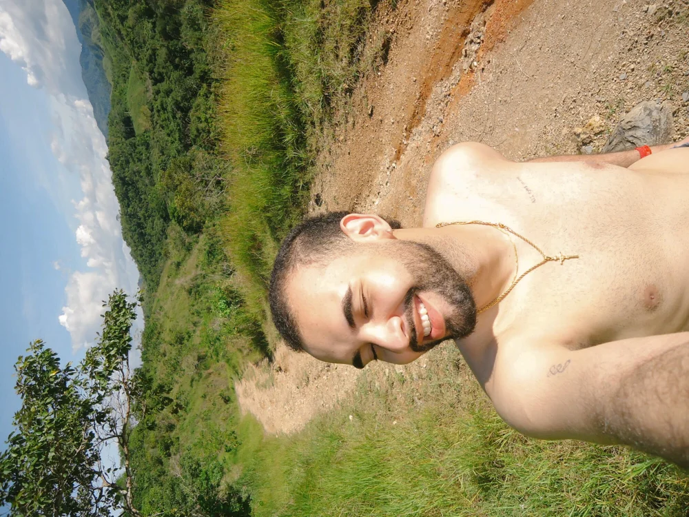 hottt420 Offline XXX Chat