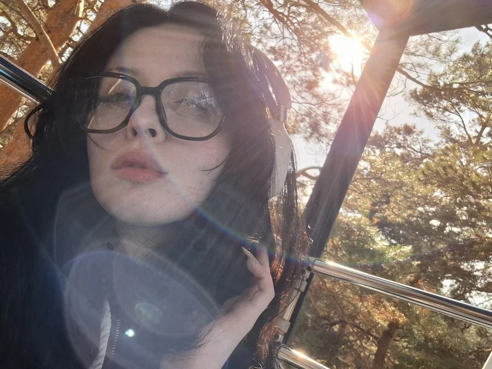 LuiseLecoultre's Offline XXX Chat