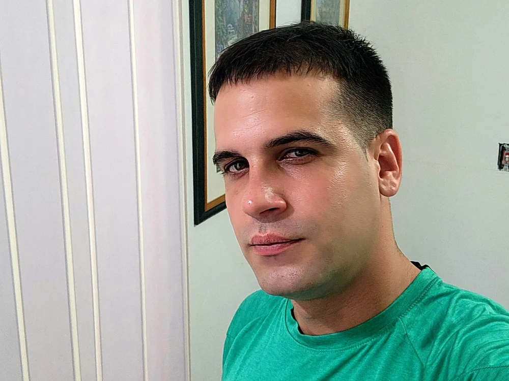 TheCrazyMale1 offline chatrum