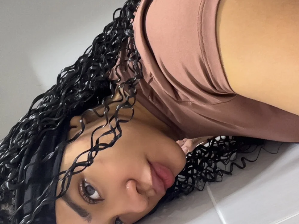 Dafnelys: συνομιλία ΧΧΧ εκτός σύνδεσης