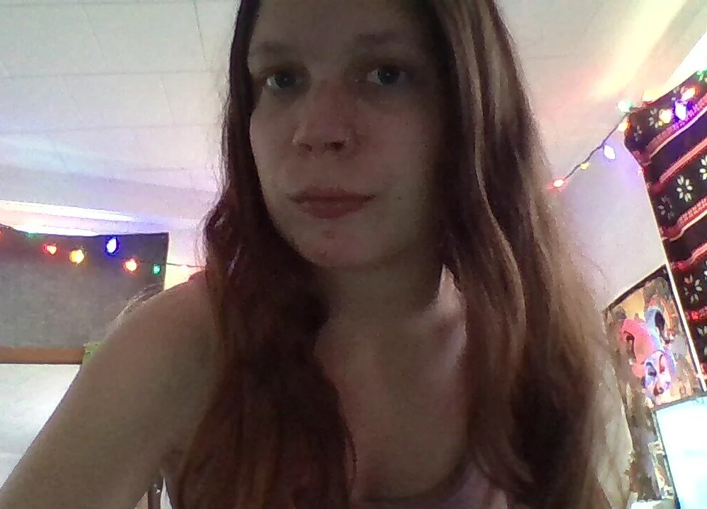 Ramona_Flowerz's Offline XXX Chat