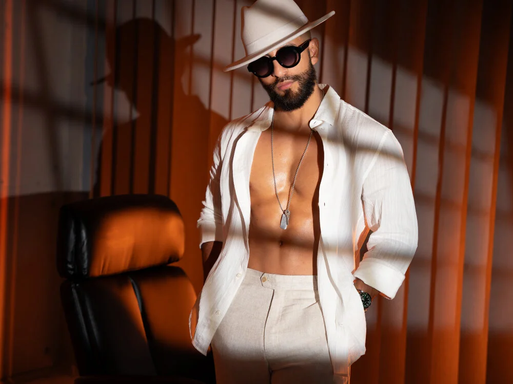 SamDornan51's Live XXX Chat