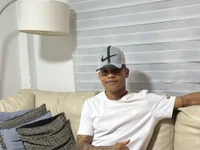 emanuel_23cm's Live XXX Chat