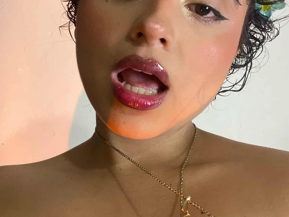 lou_cute: офлайн-секс-чат