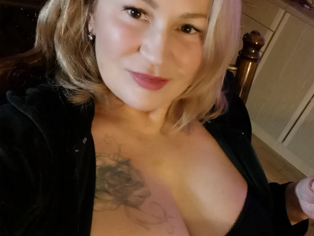 LedyZlata offline chatrum