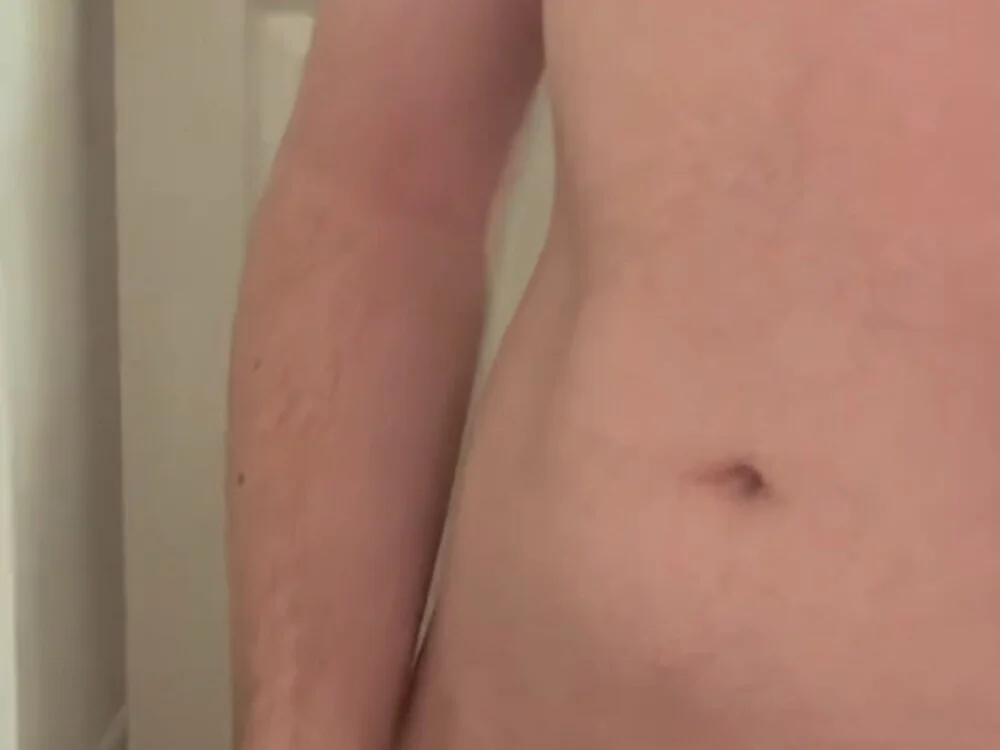 UkGuy20 offline XXX-chat