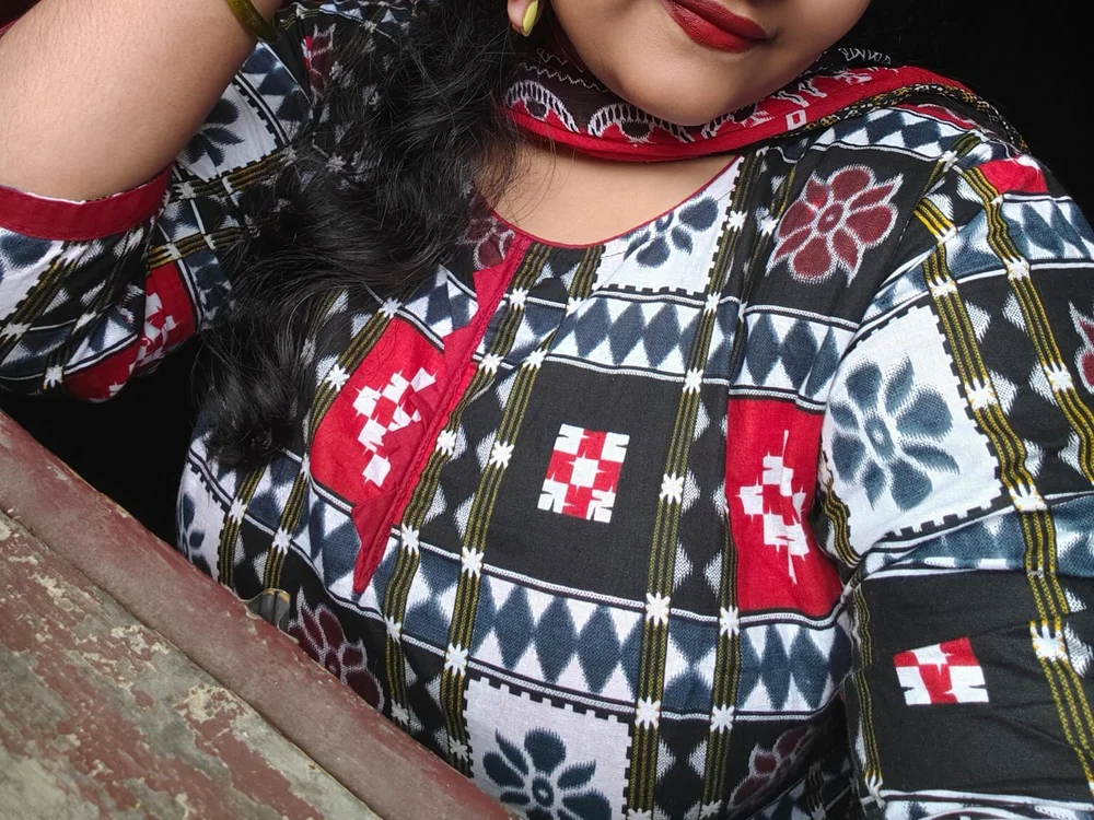 Sweet_Saloni-'s most recent online preview