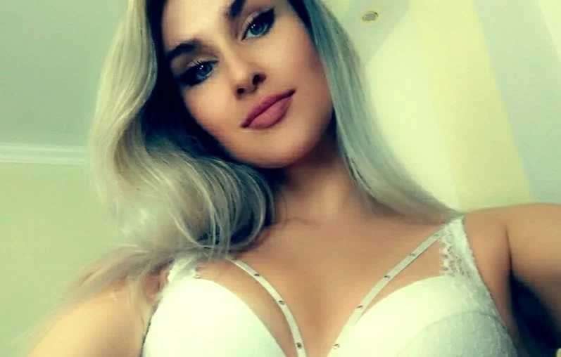 Betta_sax's Offline XXX Chat