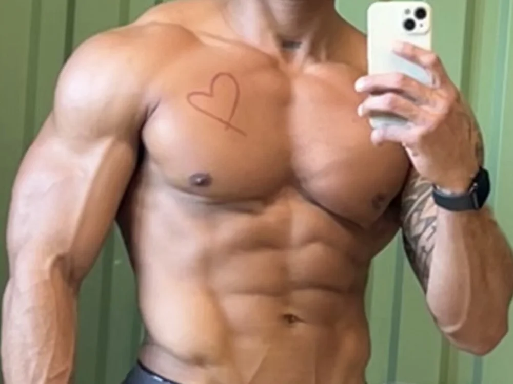 daniels-maison cam model