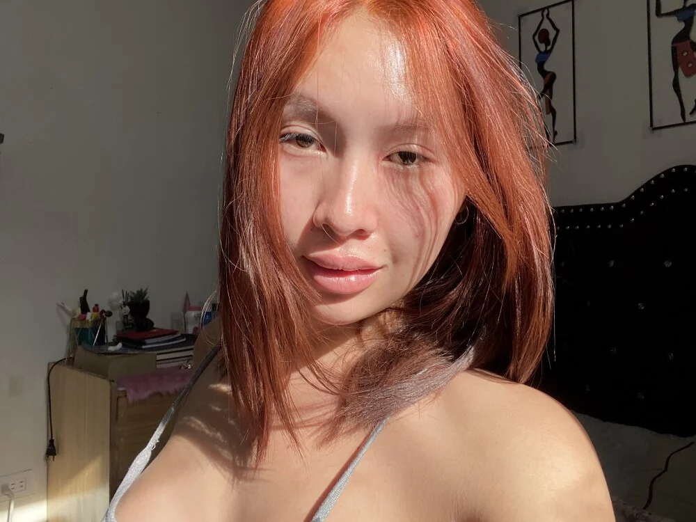 Anora_Vanya 离线XXX聊天