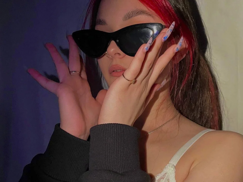 JoyceRogers' Offline Chat Room