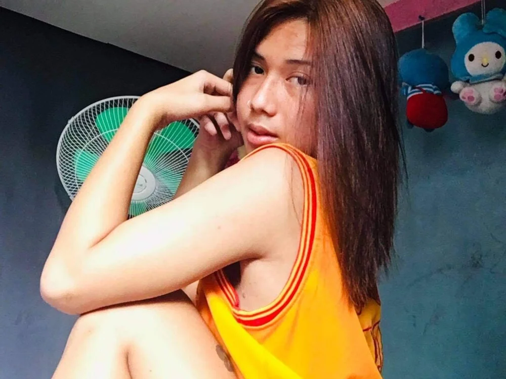 12InchTransSelfsucker4you's Offline XXX Chat