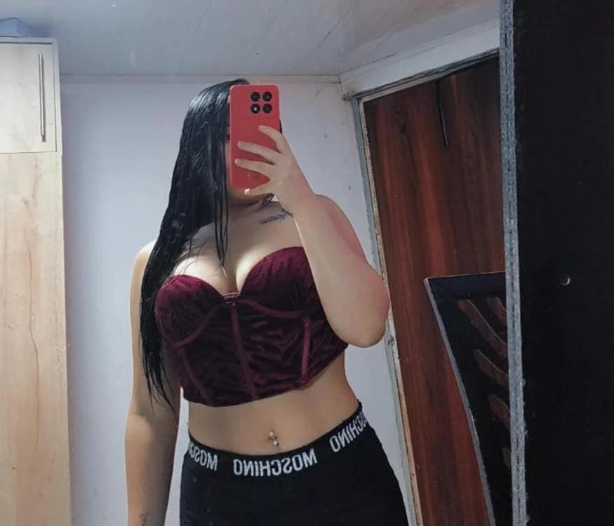 AmmyCutec_'s Offline XXX Chat