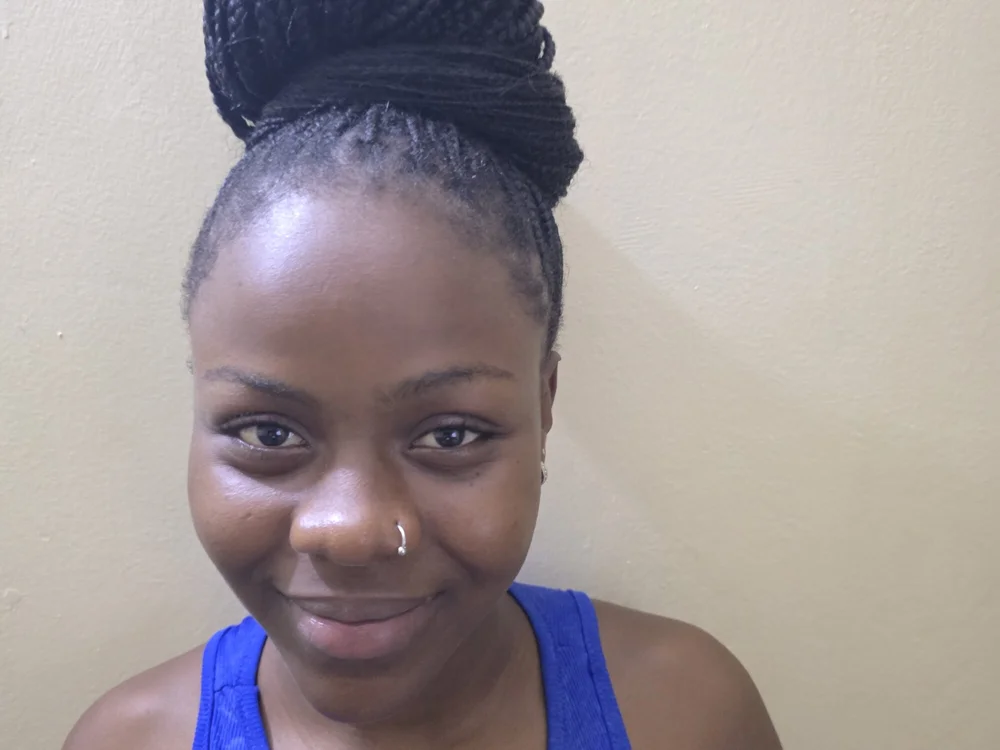 Queen_chioma's Offline Chat Room