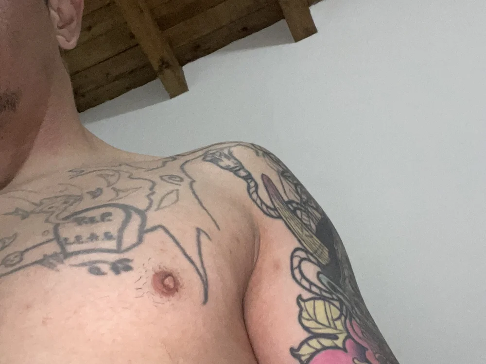 metal8917 Offline XXX-chat