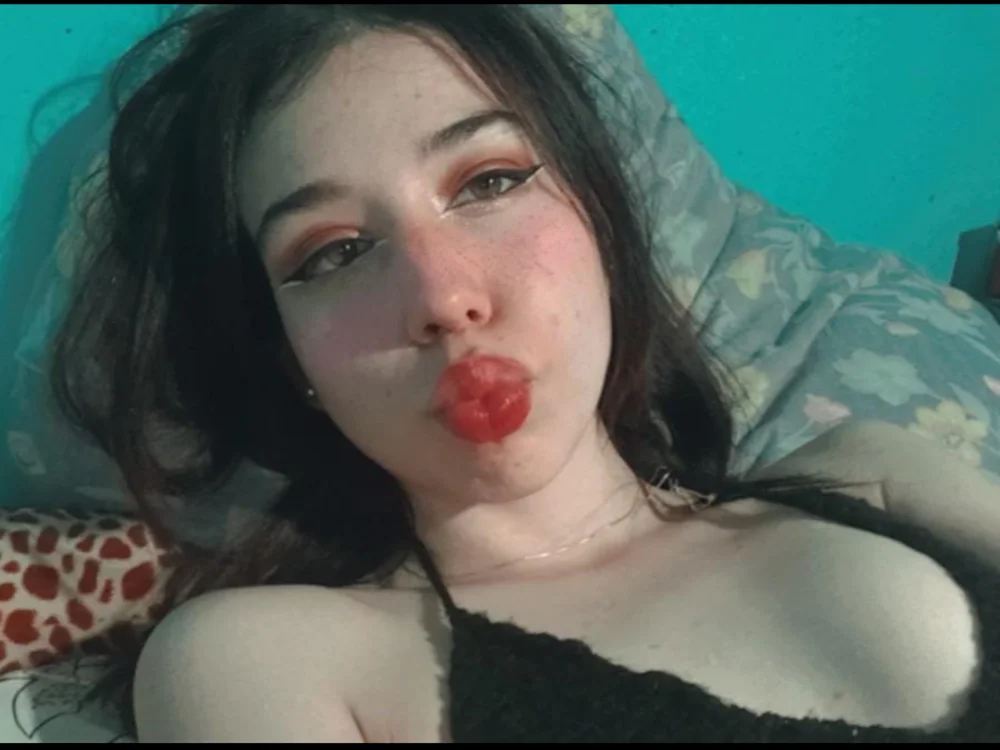 Honey_bloom offline chatrum