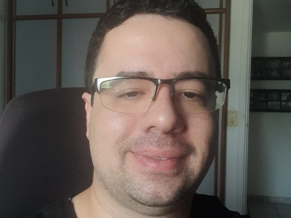 riquelh5 offline XXX-chat