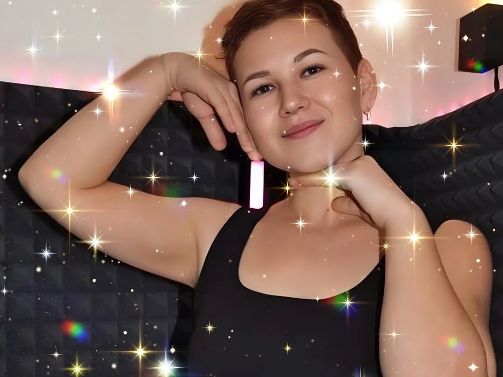 JuliannaFix's Offline Chat Room