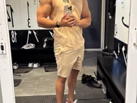 BlondEagleMuscle's webcam live show