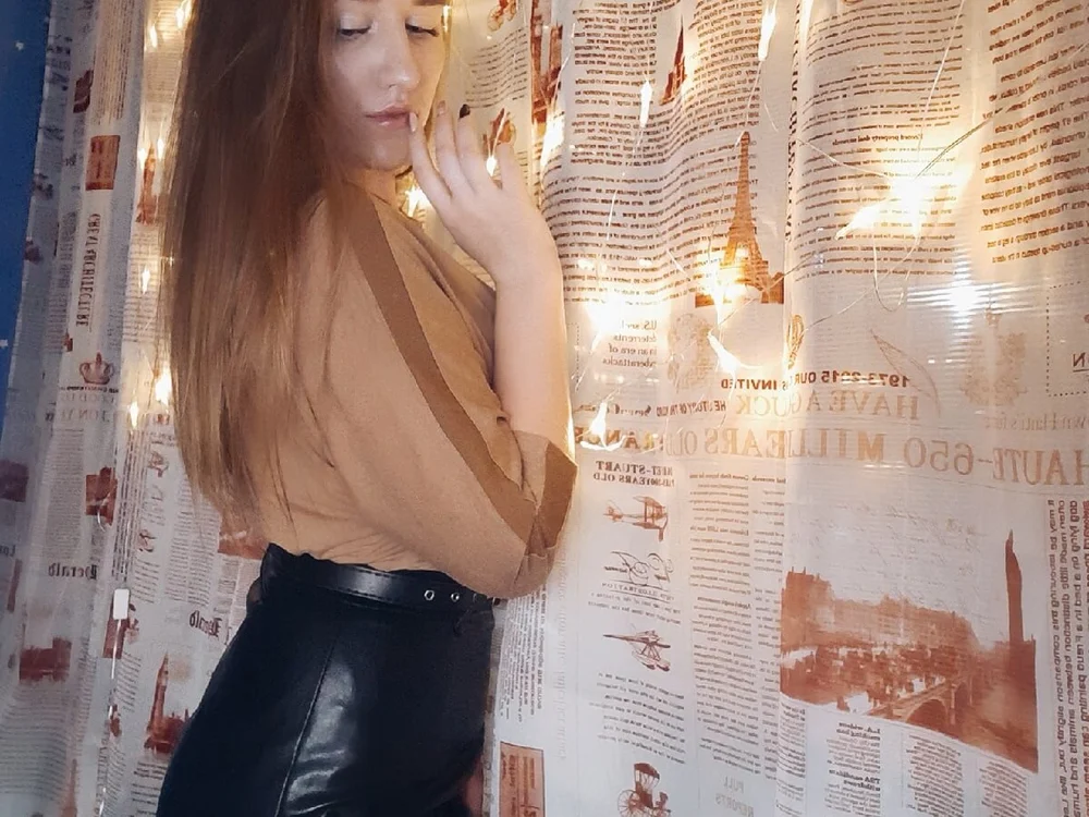 Latti_01's Offline XXX Chat