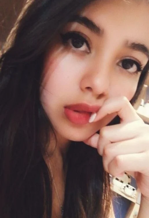 Blossom_love's Offline XXX Chat