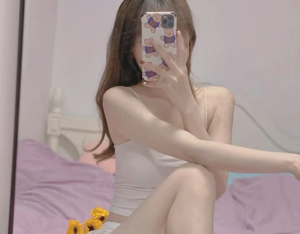 Luonaaaa_'s Offline Chat Room