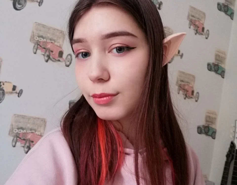 DinaMoonW's Offline XXX Chat