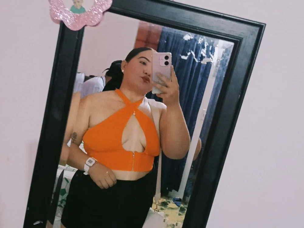 DiosaAfrodita_'s Offline XXX Chat