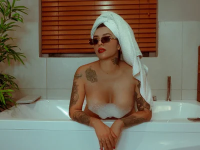 foxxy_lover on StripChat