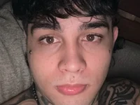juan_alvarez18's webcam live show