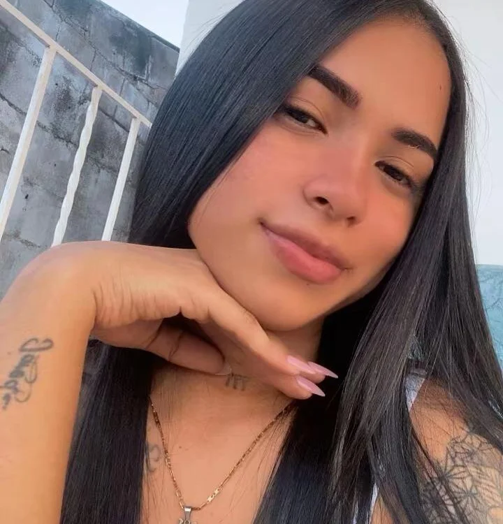 liavalencia_'s Offline Chat Room