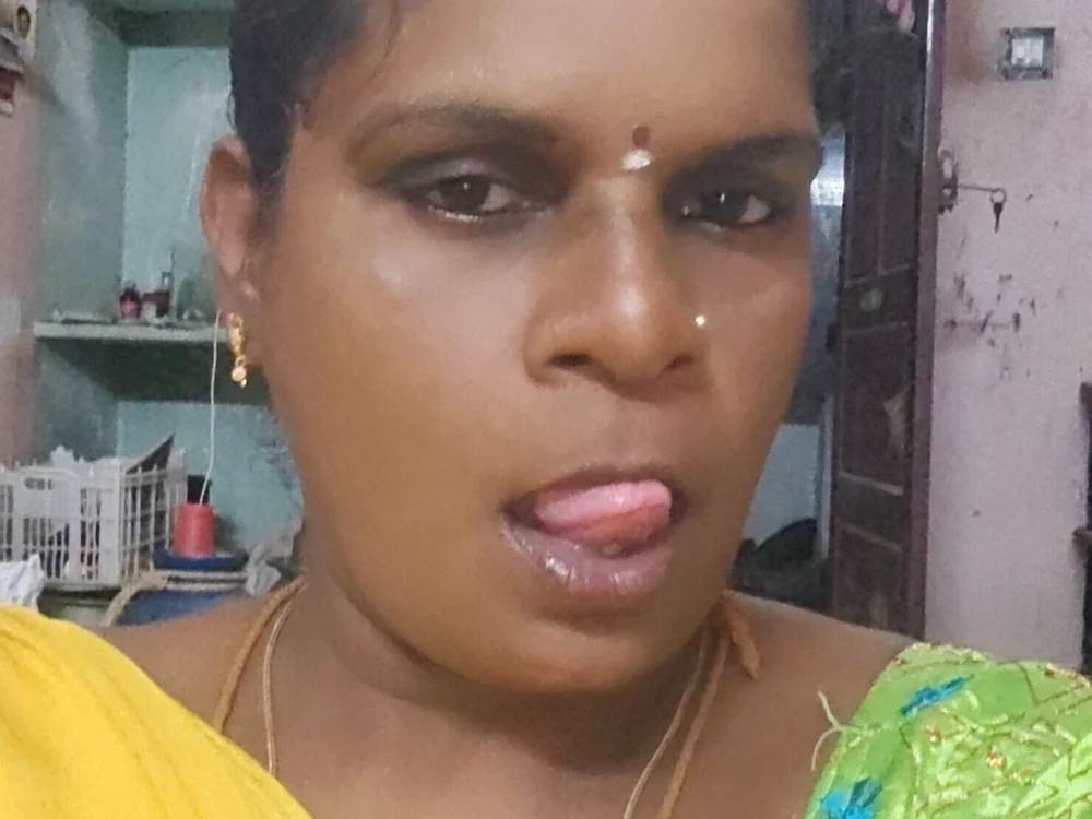 kumuthaqueen's cam profile