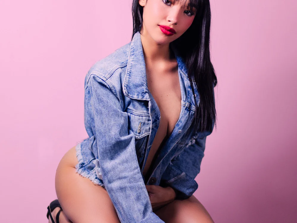 JennyyLee_'s Offline XXX Chat