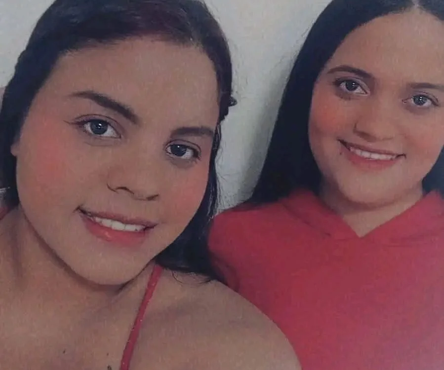 Sembang XXX Luar Talian brunnette_hot