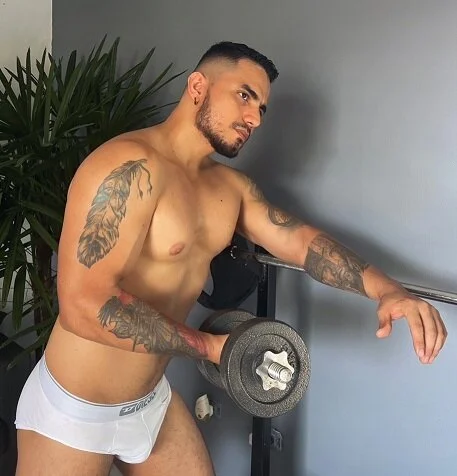 akram_tattoo Offline XXX-Chat