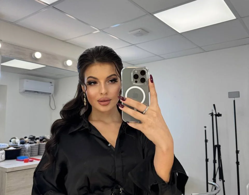 Eva_Enchantress offline chatrum