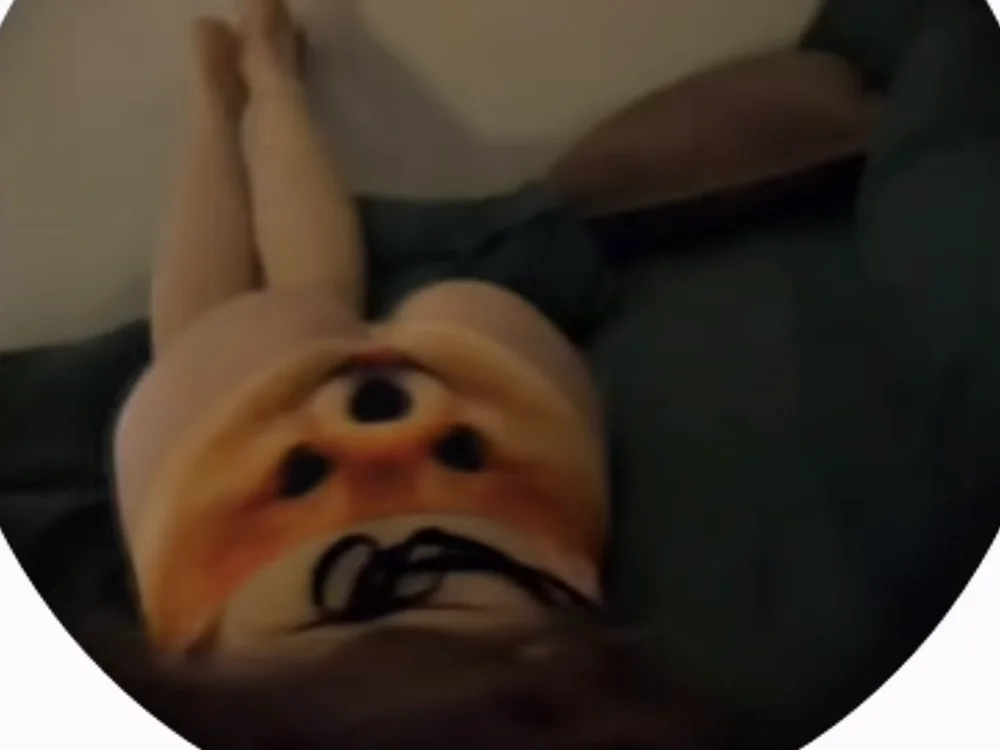 julienno45's Offline Chat Room