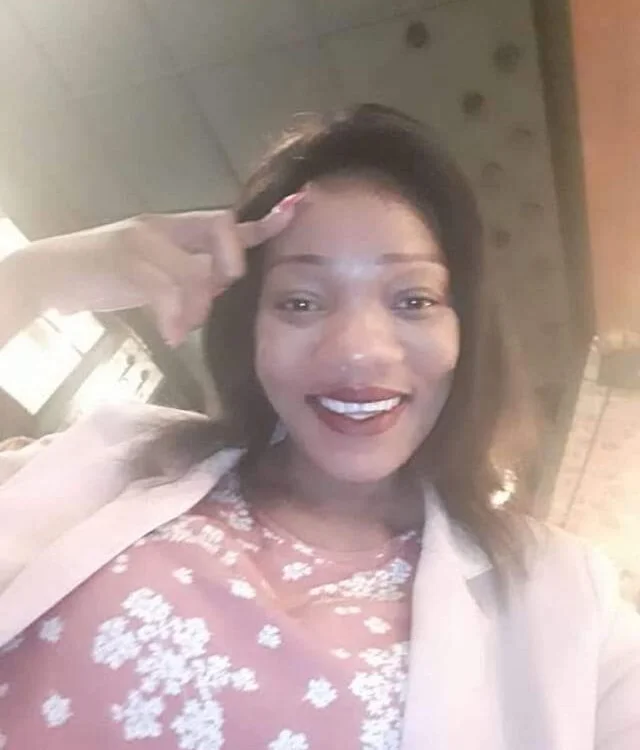 DustyLucy02 Offline XXX Chat