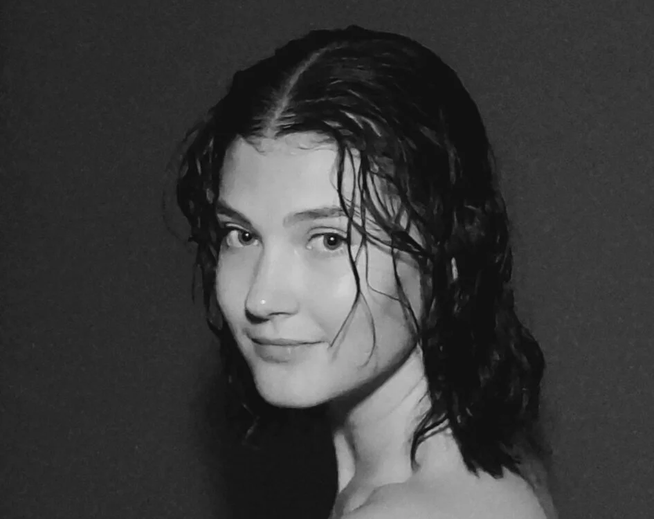 دردشة Emily_Cesoni الجنسية المباشرة