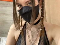 meowmiu's webcam live show