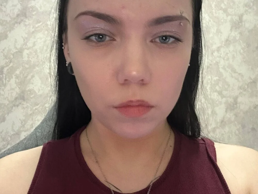 AlisNoire Offline XXX-chat