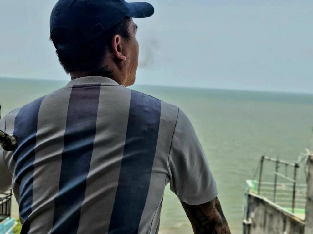 Anhchimhong9x Offline XXX Chat