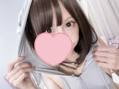 Nazuna_727 on StripChat