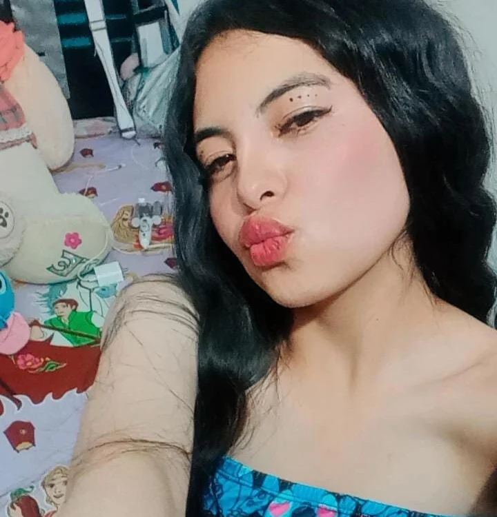 Lia_Valencia_ offline chatrum