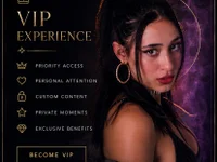 Ariana_collinss' Offline Chat Room