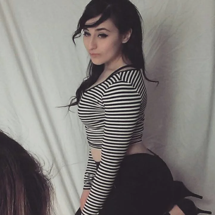 bluedreamx92's Offline XXX Chat
