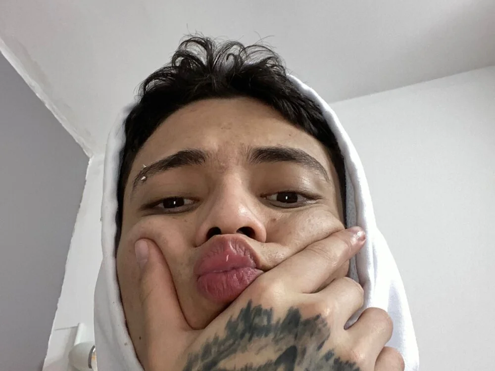 Offline XXX chat steve_latin