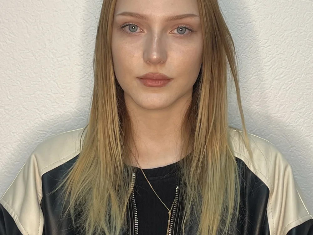 DaleLike Offline XXX-Chat