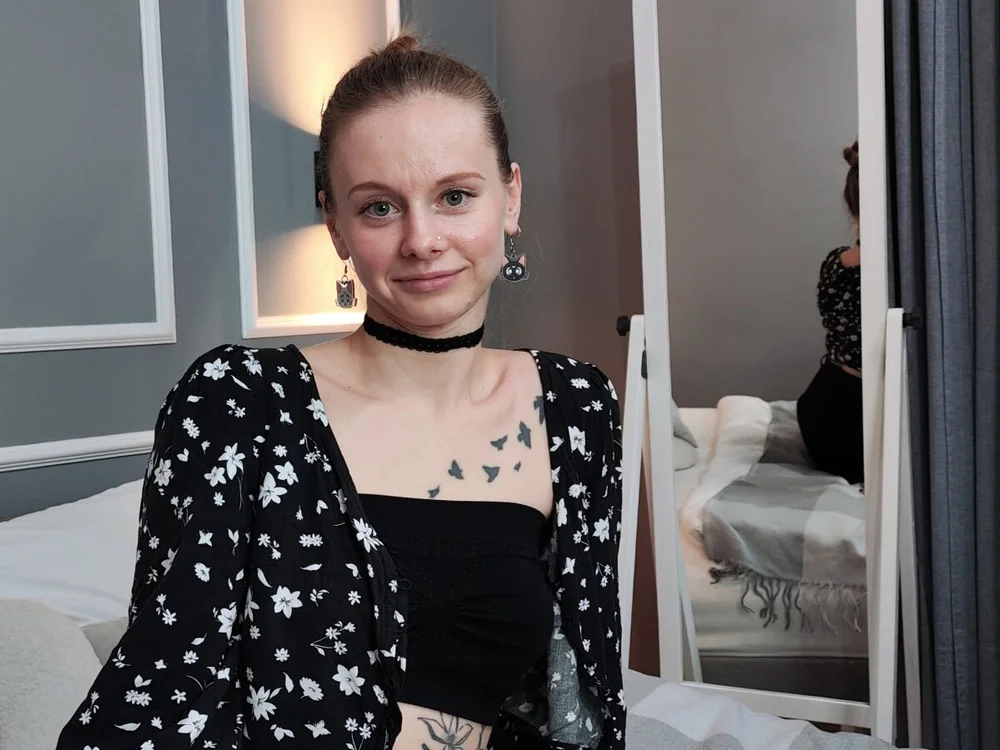 KateSteelen's Offline Chat Room